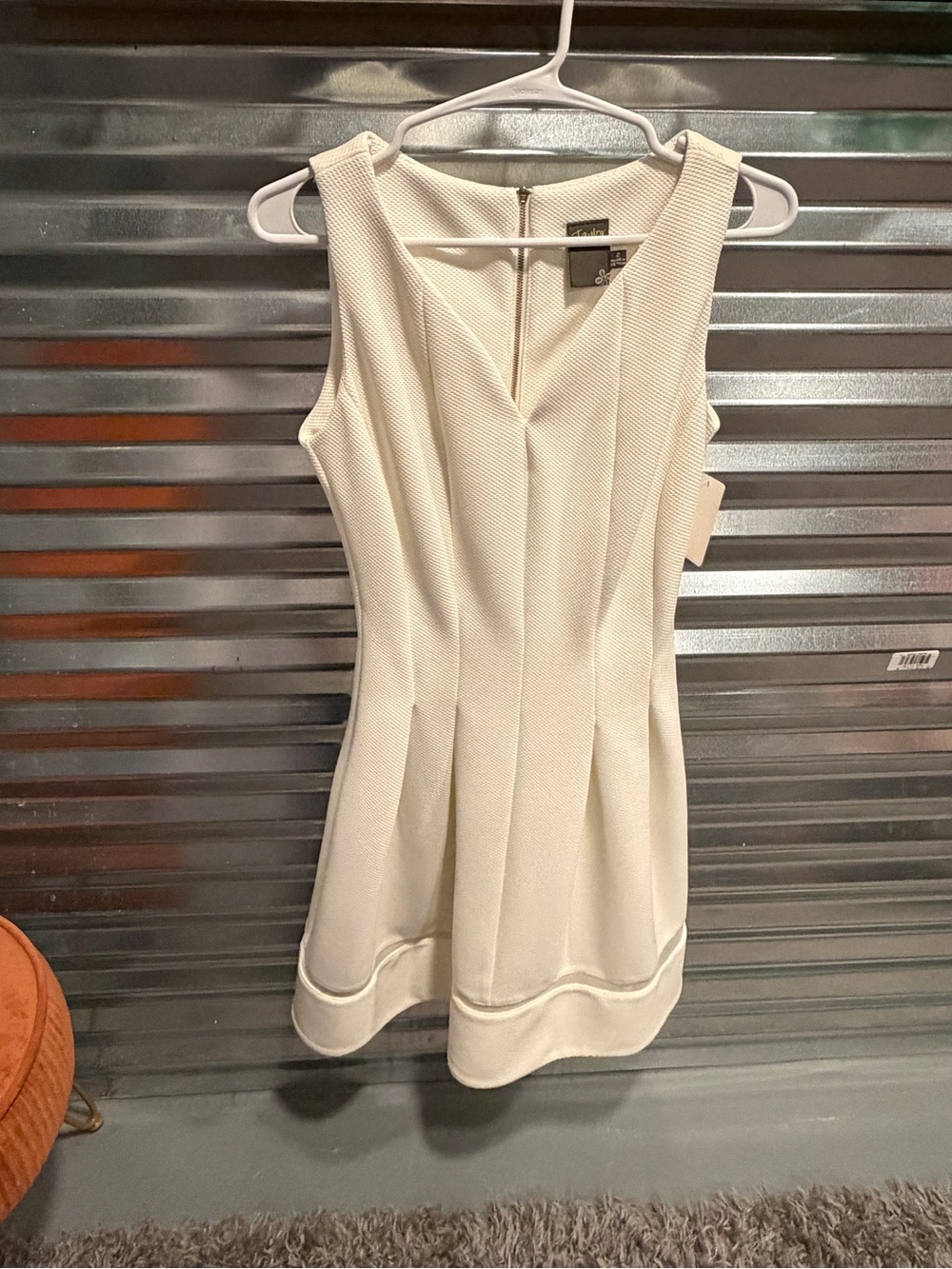Taylor white dress size 2